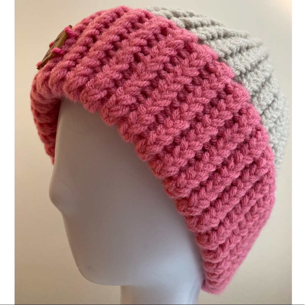NWT Loom Knitted Hats, Warm and cozy, Knitting, Hats, Handmade by Seller.